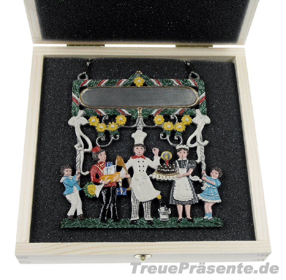 Zinnbild mit Schild und Holzkassette als Treuepräsent